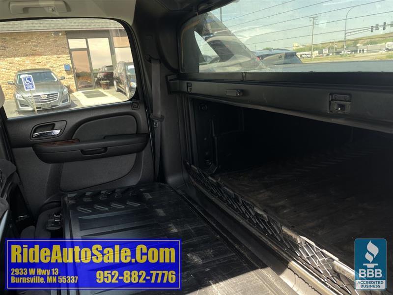 Chevrolet Avalanche  2011