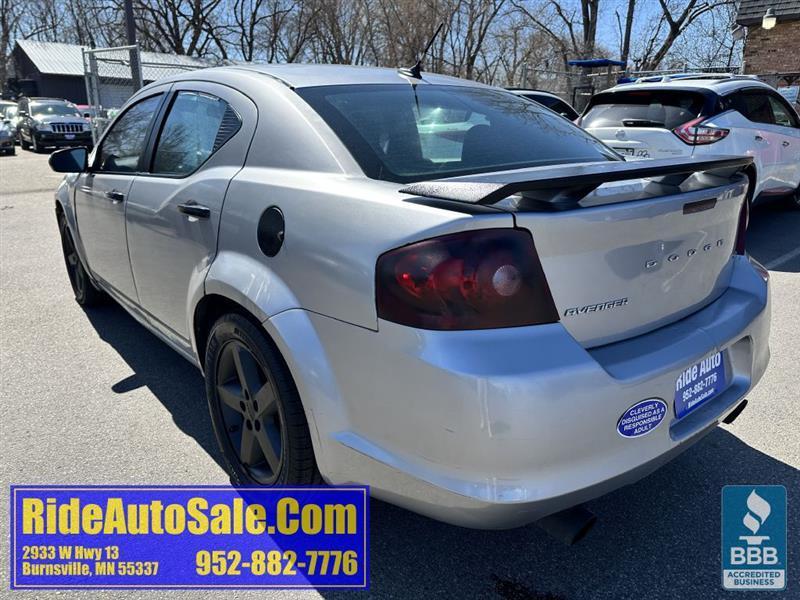 Dodge Avenger  2013