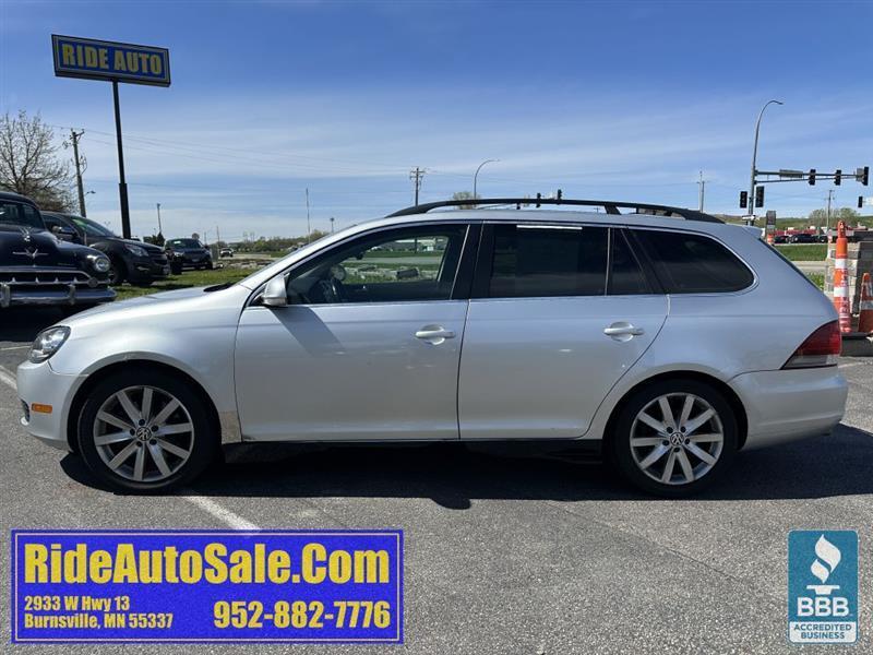 Volkswagen Jetta SportWagen  2011