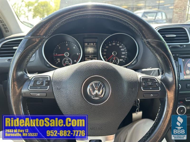 Volkswagen Jetta SportWagen  2011