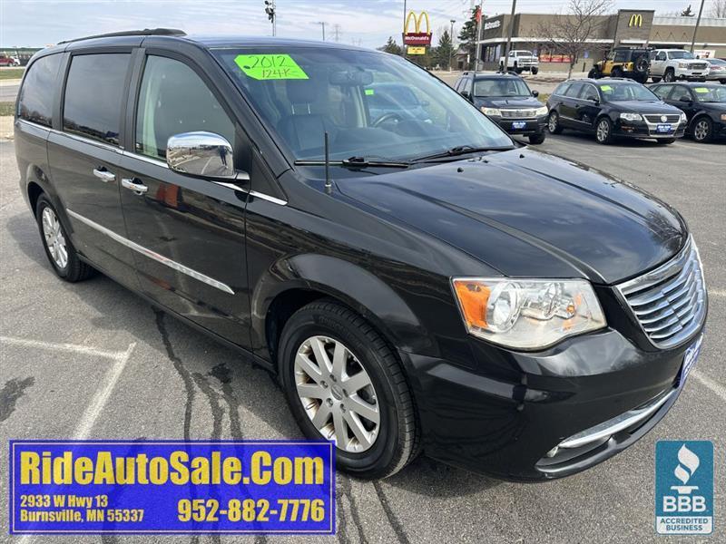 Chrysler Town & Country  2012