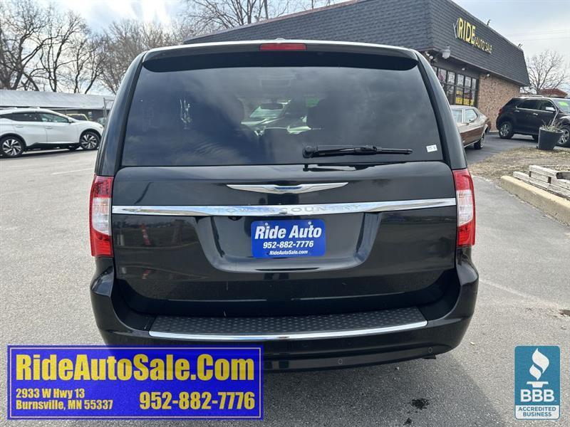 Chrysler Town & Country  2012