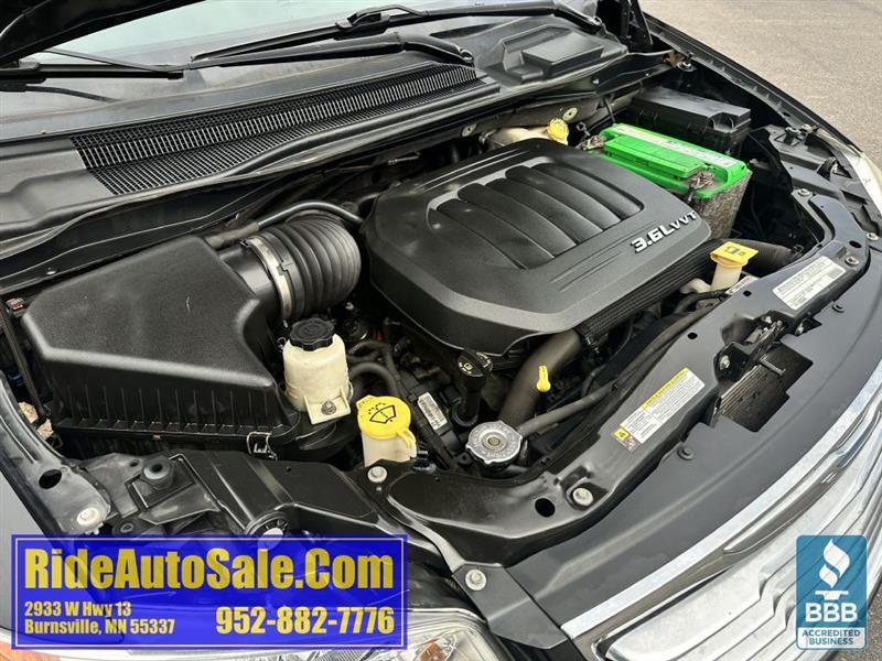 Chrysler Town & Country  2012