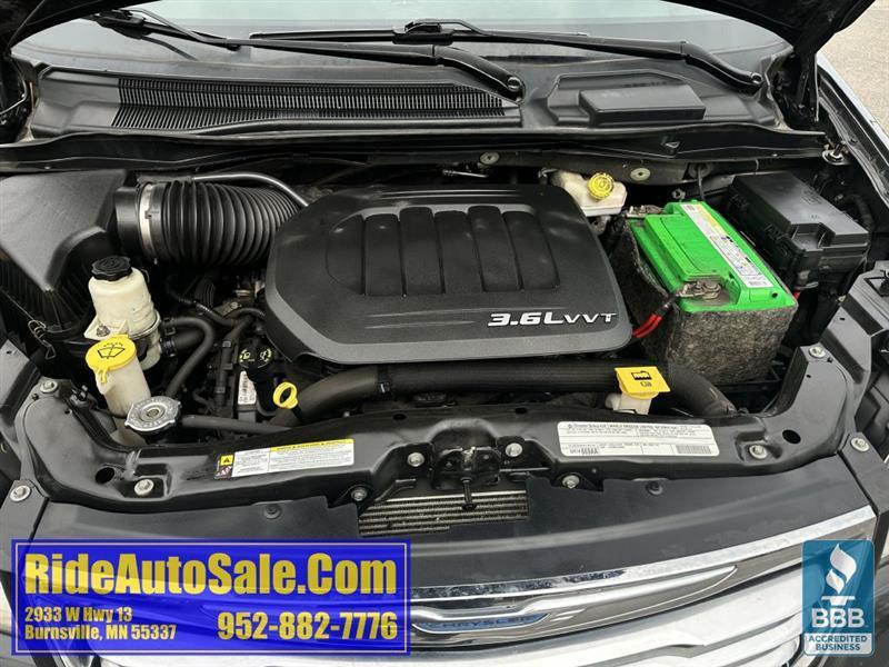 Chrysler Town & Country  2012