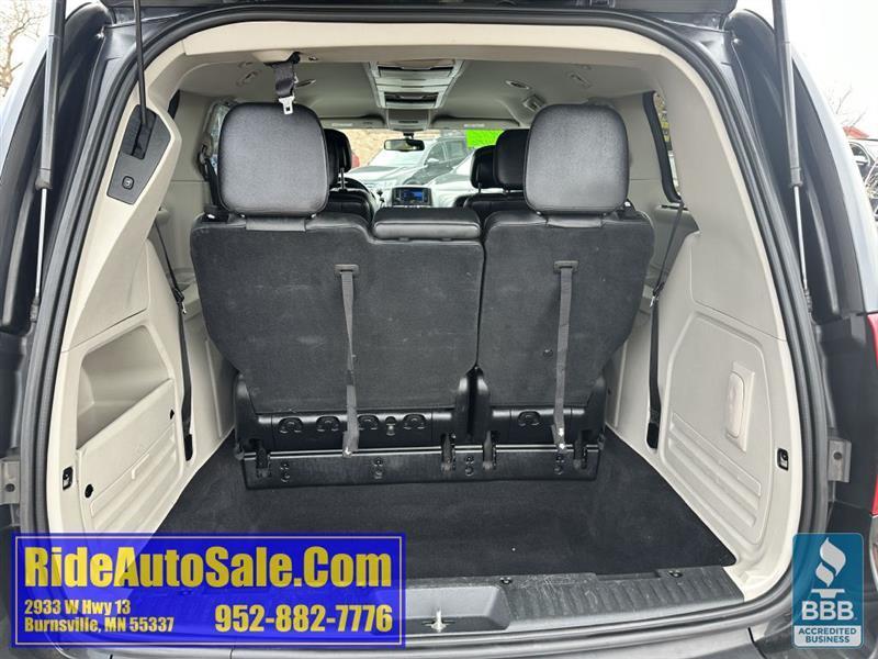 Chrysler Town & Country  2012