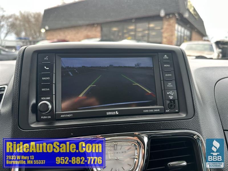 Chrysler Town & Country  2012