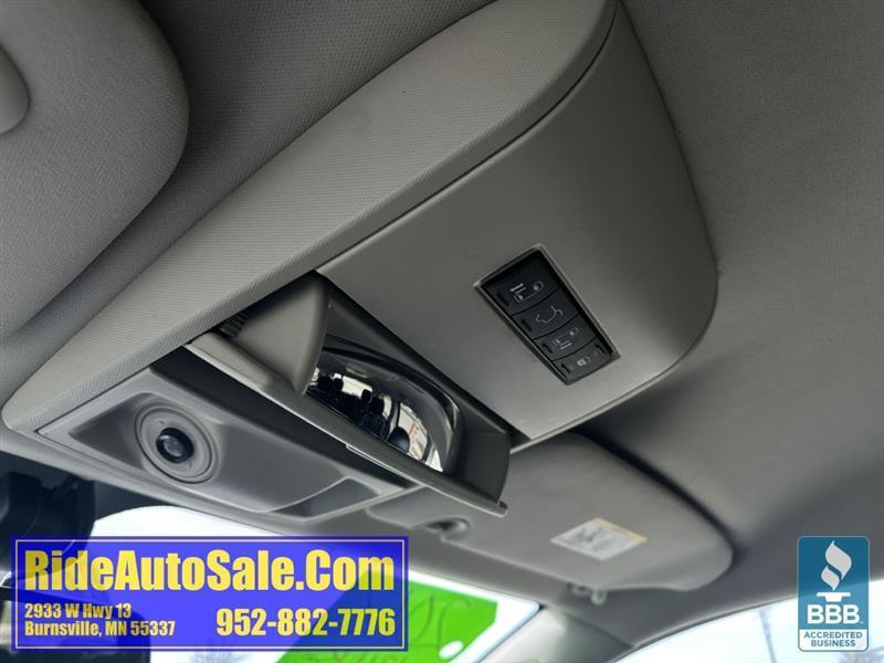 Chrysler Town & Country  2012