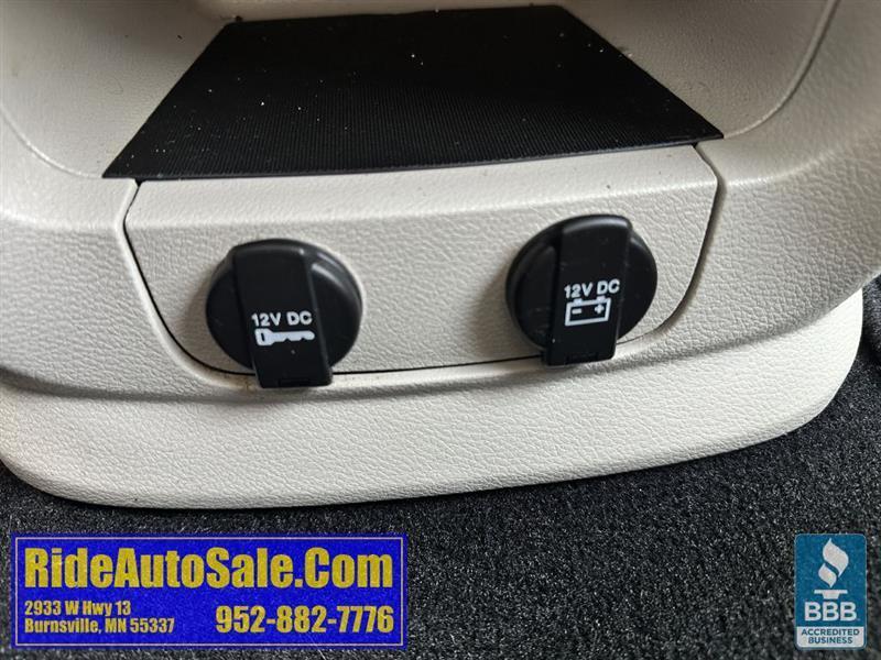 Chrysler Town & Country  2012