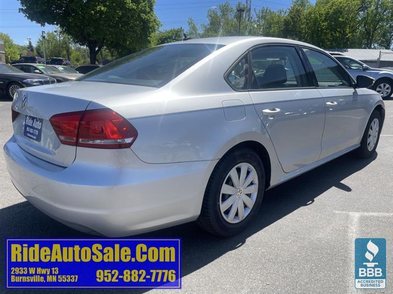 Volkswagen Passat  2012