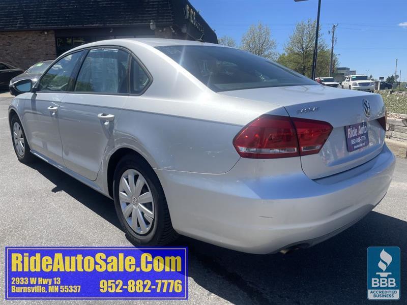 Volkswagen Passat  2012