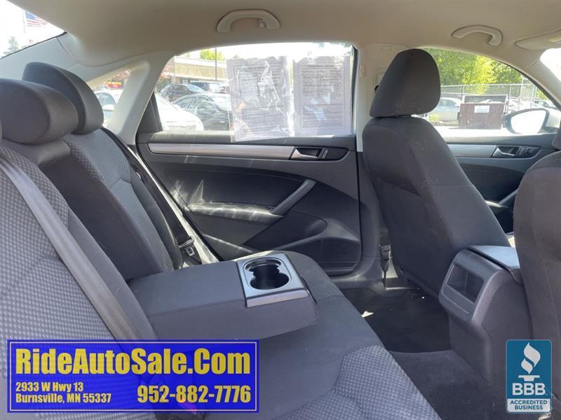 Volkswagen Passat  2012