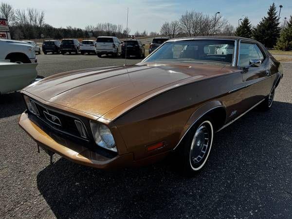 1973 Ford Mustang 2dr coupe, 302 5.0 V8, Auto, AC, clean!