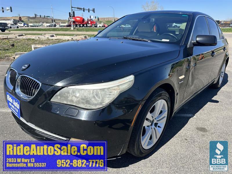 2009 BMW 5-Series 528xi, 4dr sedan, AWD, 3.0 6cyl, leather  !