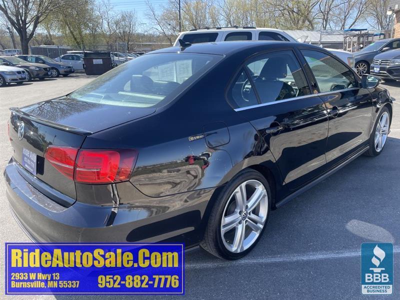 Volkswagen Jetta  2016