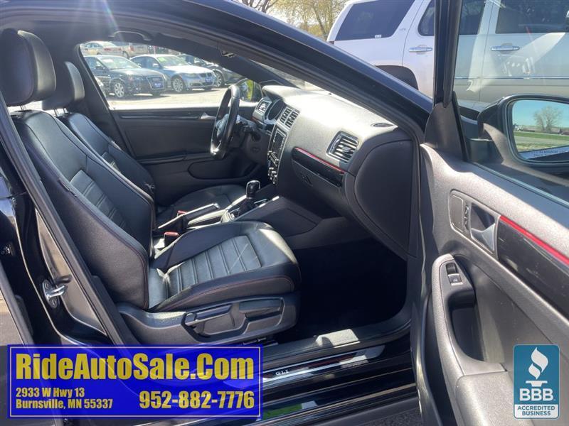 Volkswagen Jetta  2016