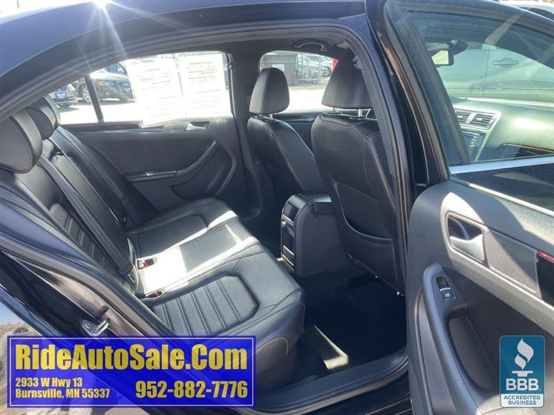 Volkswagen Jetta  2016