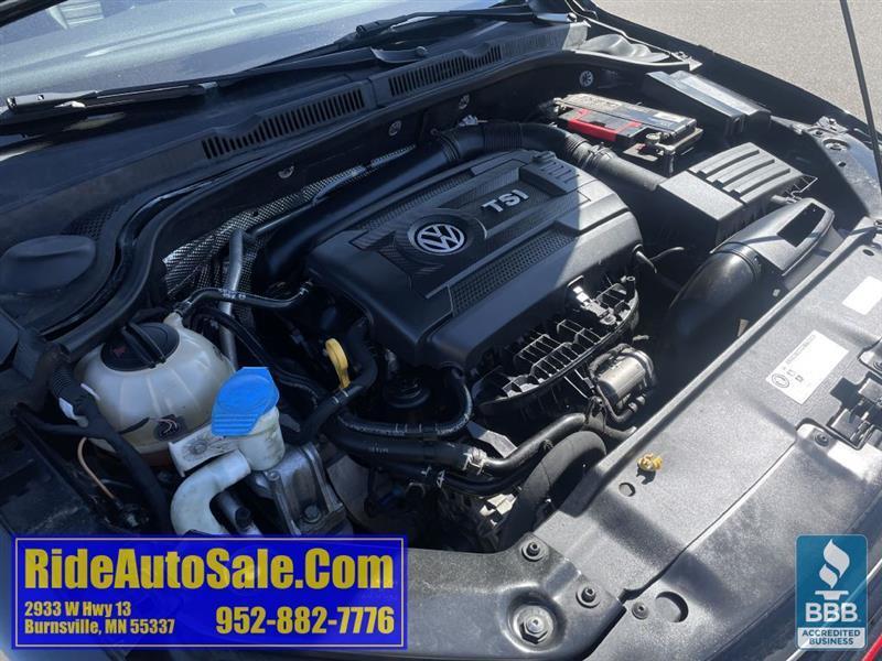 Volkswagen Jetta  2016