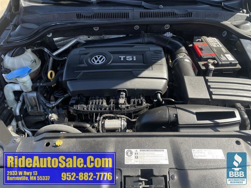 Volkswagen Jetta  2016