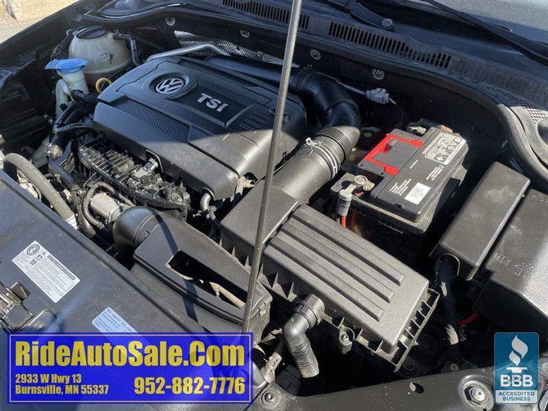 Volkswagen Jetta  2016