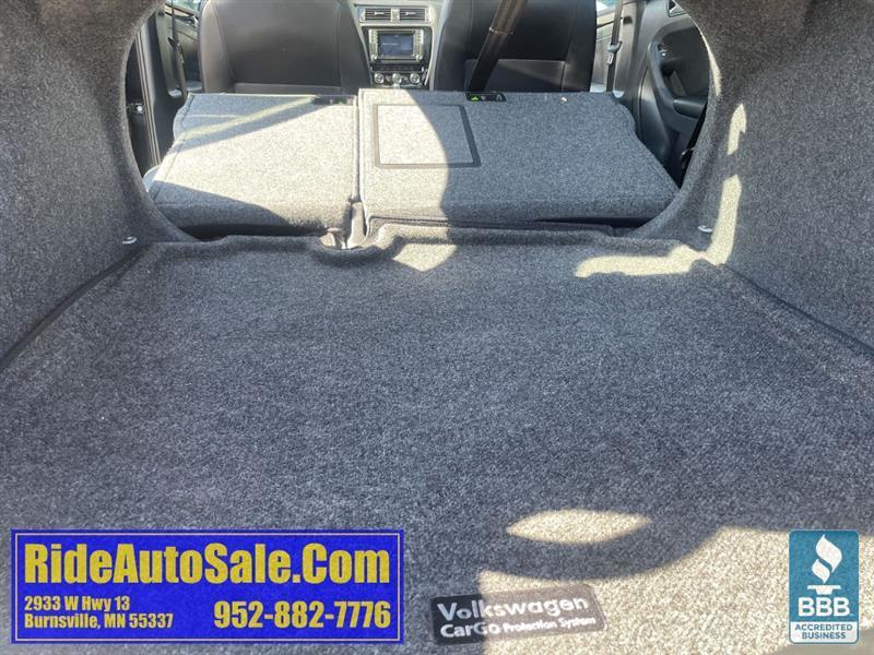 Volkswagen Jetta  2016