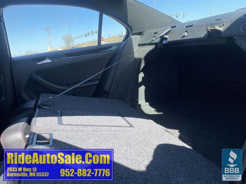 Volkswagen Jetta  2016