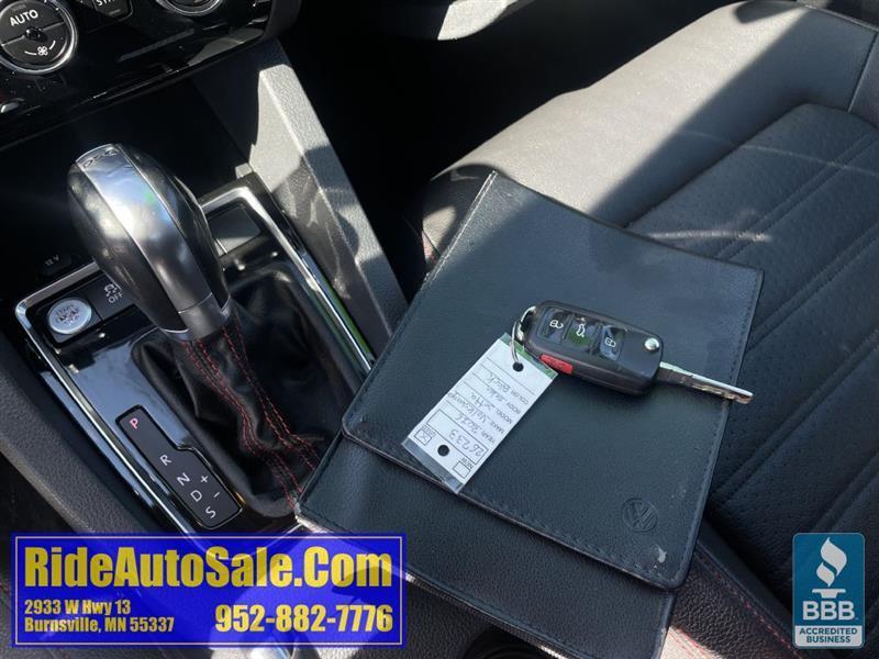 Volkswagen Jetta  2016