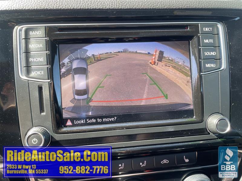 Volkswagen Jetta  2016