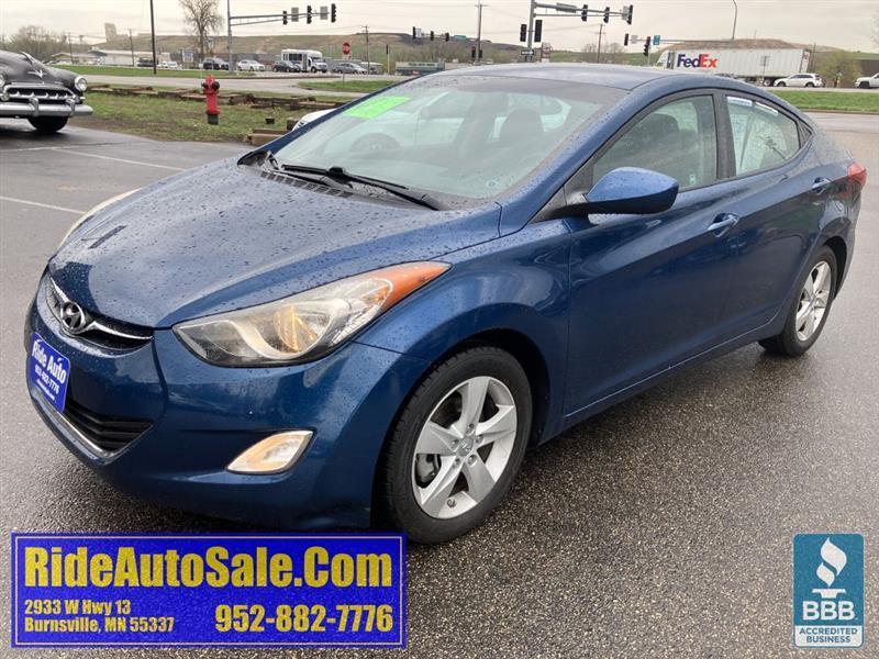 2013 Hyundai Elantra GLS, 4dr sedan, reliable 1.8 4cyl, CLEAN !