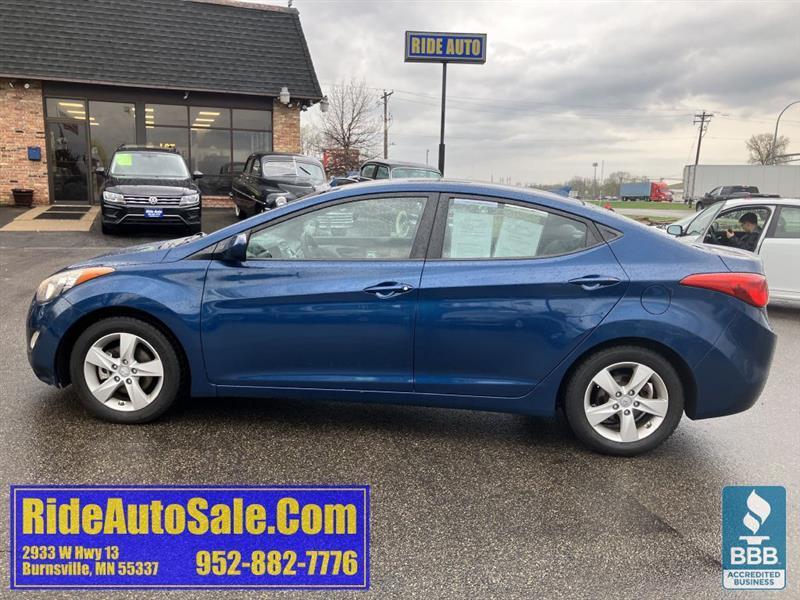 Hyundai Elantra  2013