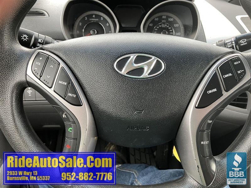 Hyundai Elantra  2013