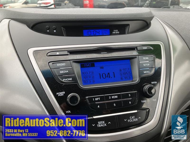 Hyundai Elantra  2013