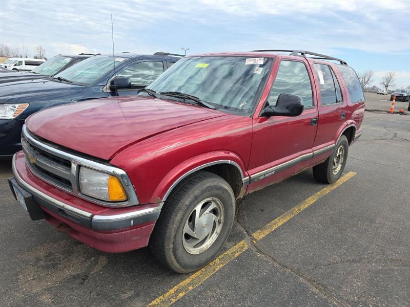 1996 Chevrolet Blazer LT, 4dr SUV, 4x4, Vortec V6, leather !