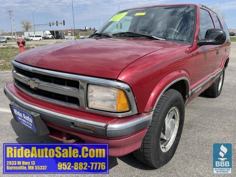 1996 Chevrolet Blazer LT, 4dr SUV, 4x4, Vortec V6, leather !