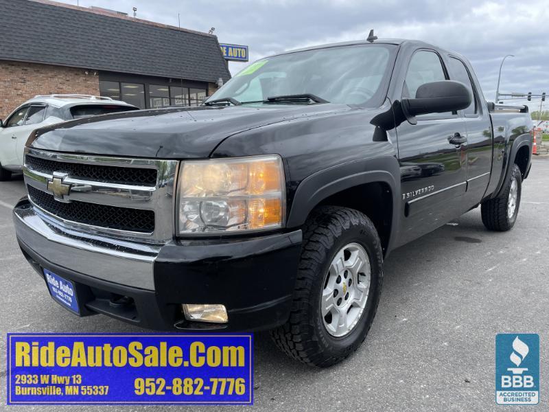 2008 Chevrolet Silverado 1500 LT, Extended cab 4dr, Z71 4x4, 5.3 V8, clean !