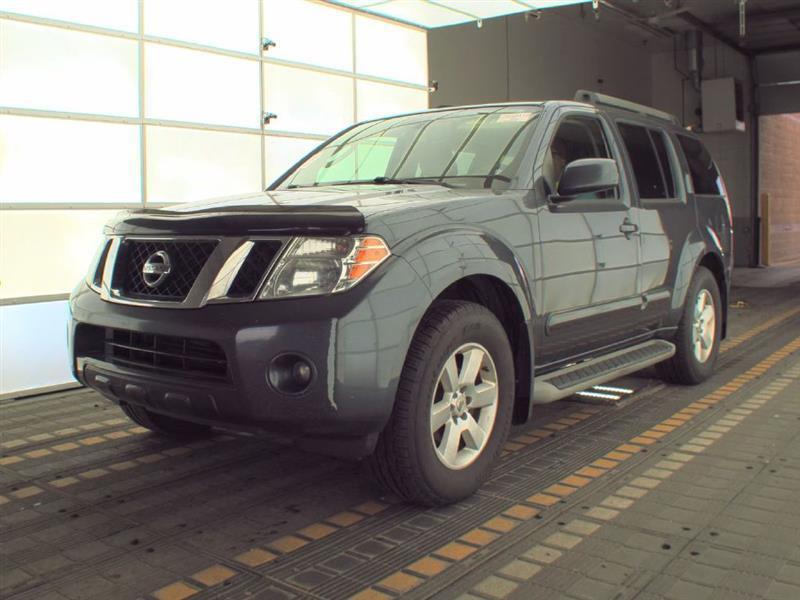 2012 Nissan Pathfinder SV, 7 Pass. 4x4, reliable 4.0 V6, runs great !