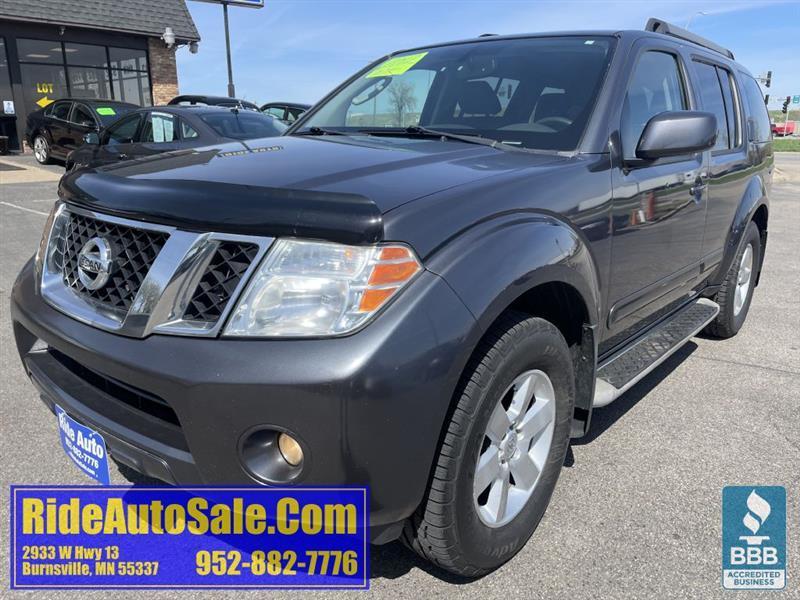 2012 Nissan Pathfinder SV, 7 Pass. 4x4, reliable 4.0 V6, runs great !