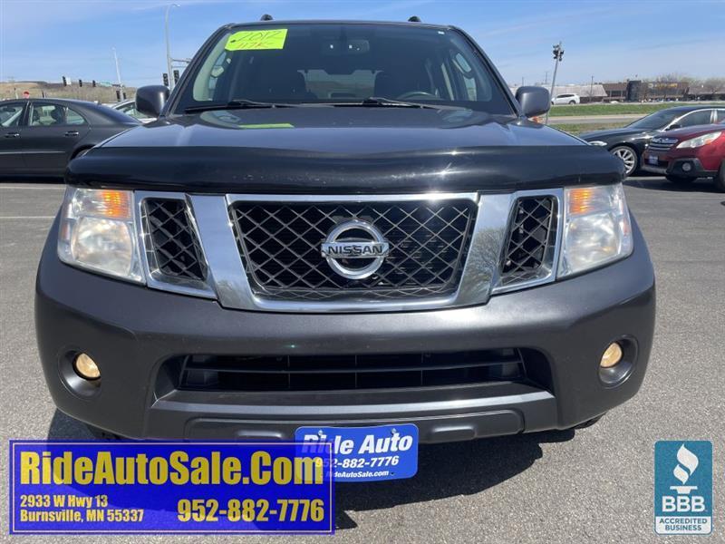 Nissan Pathfinder  2012