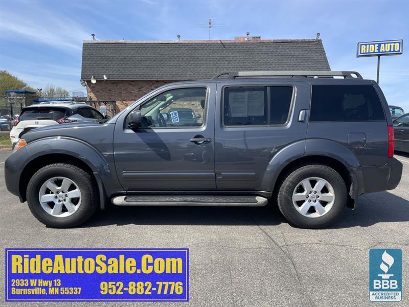 Nissan Pathfinder  2012