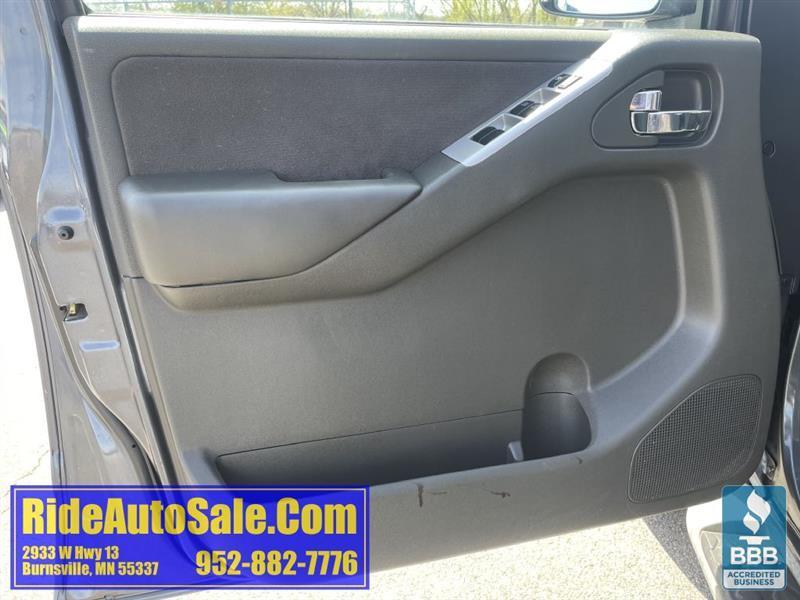 Nissan Pathfinder  2012