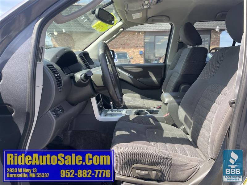 Nissan Pathfinder  2012