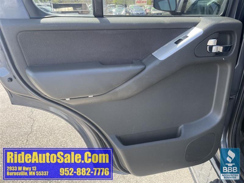 Nissan Pathfinder  2012