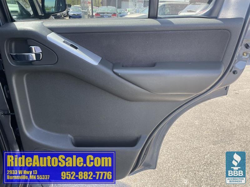 Nissan Pathfinder  2012