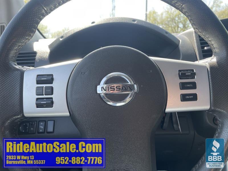 Nissan Pathfinder  2012