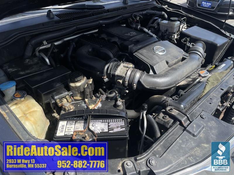 Nissan Pathfinder  2012