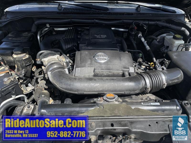 Nissan Pathfinder  2012