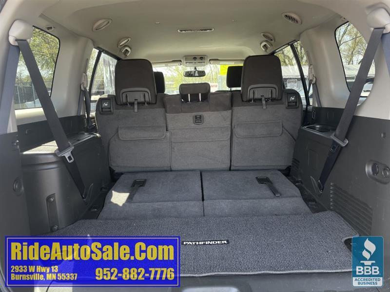 Nissan Pathfinder  2012