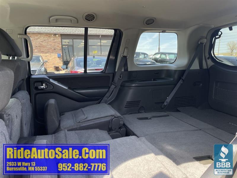 Nissan Pathfinder  2012