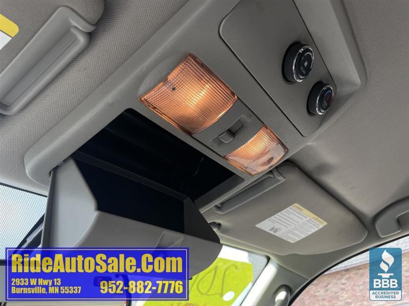 Nissan Pathfinder  2012