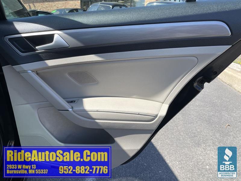 Volkswagen Jetta SportWagen  2016