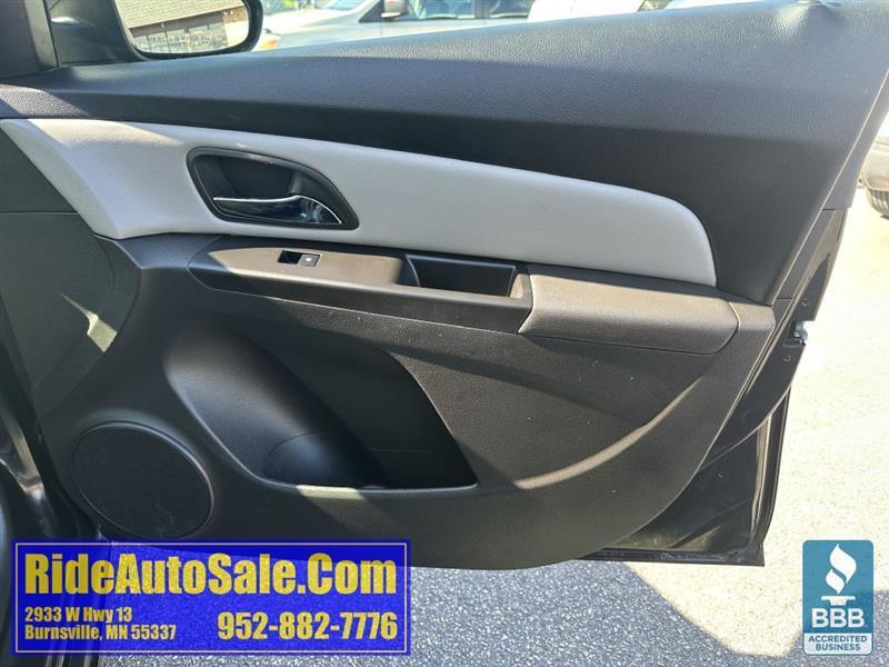 Chevrolet Cruze  2012